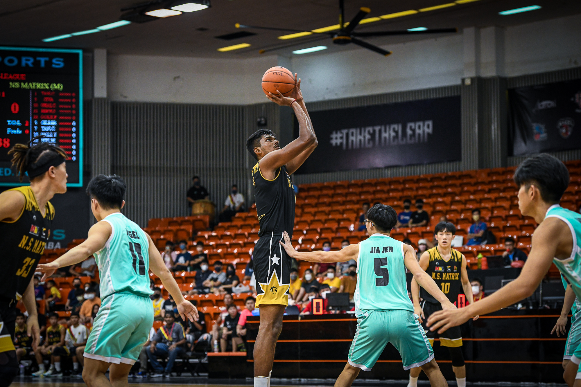 MDL|力擒雄鸡5战全胜 森金群利提前闯8强