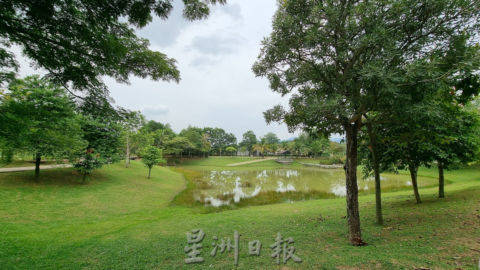 NS 游森玩水:芙蓉公市楼上美食之外的美好 + 打卡汝来新景点-镜子公园