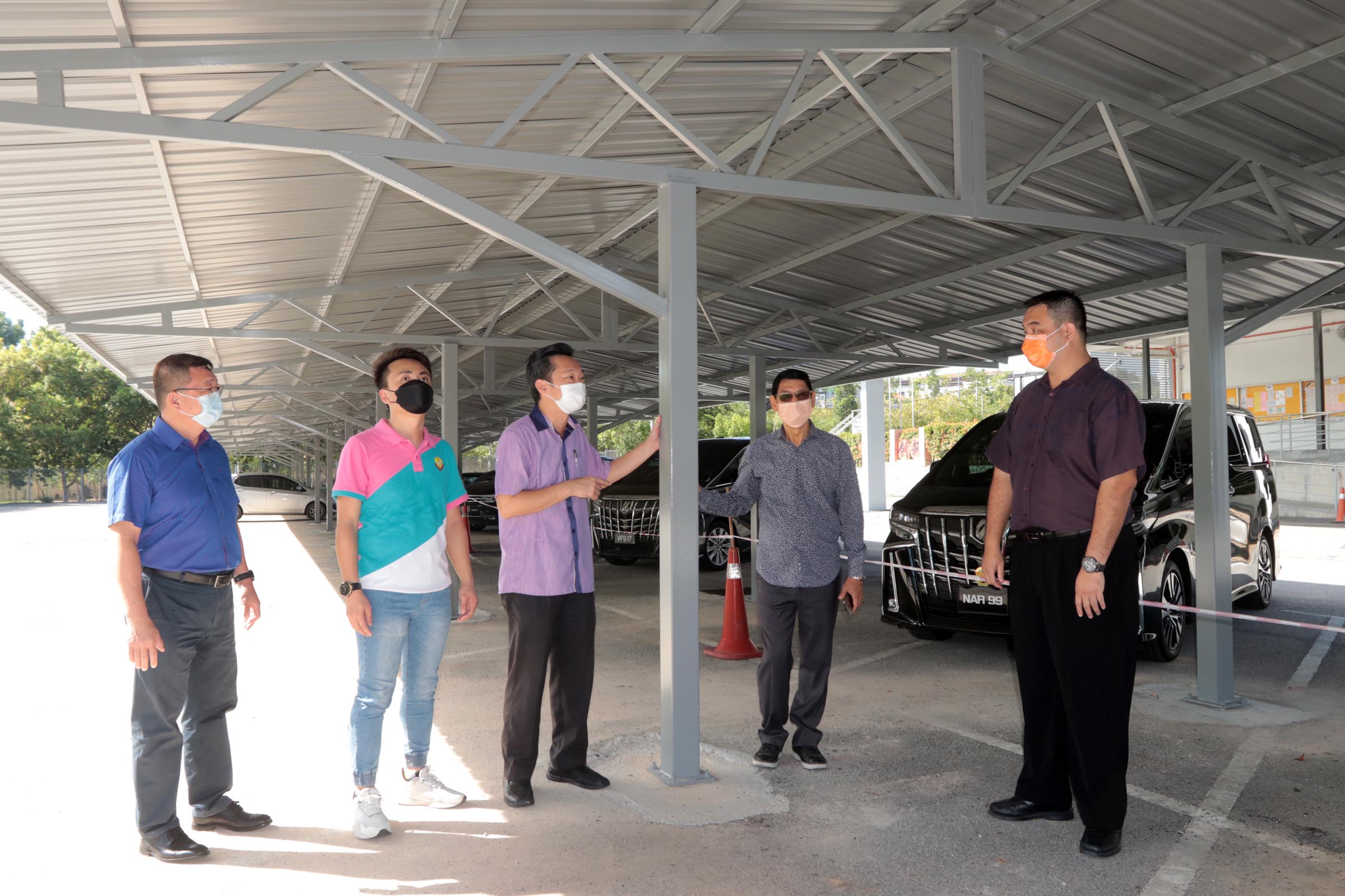 NS04主文／谢琪清拨款10万2000，为丘小增建雨盖停车场