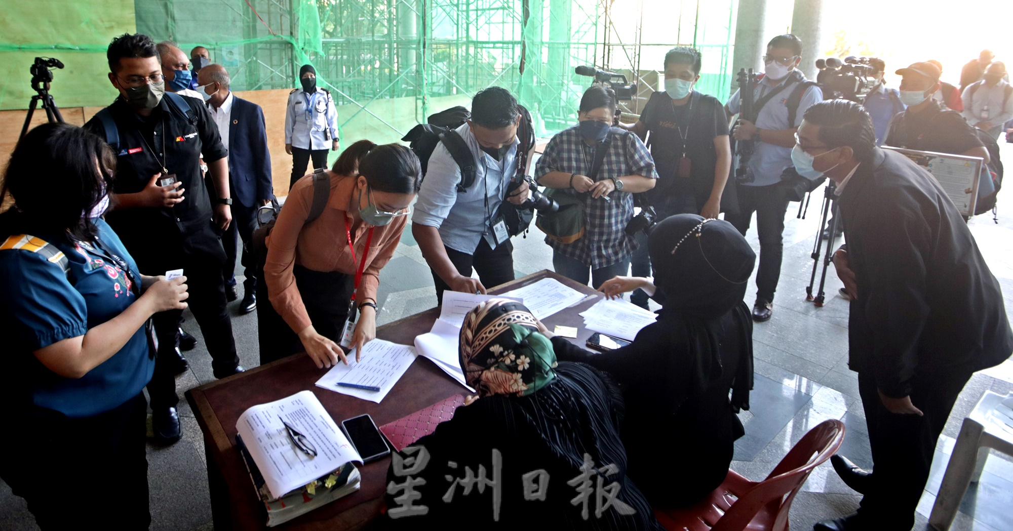 SRC最终上诉案/场外