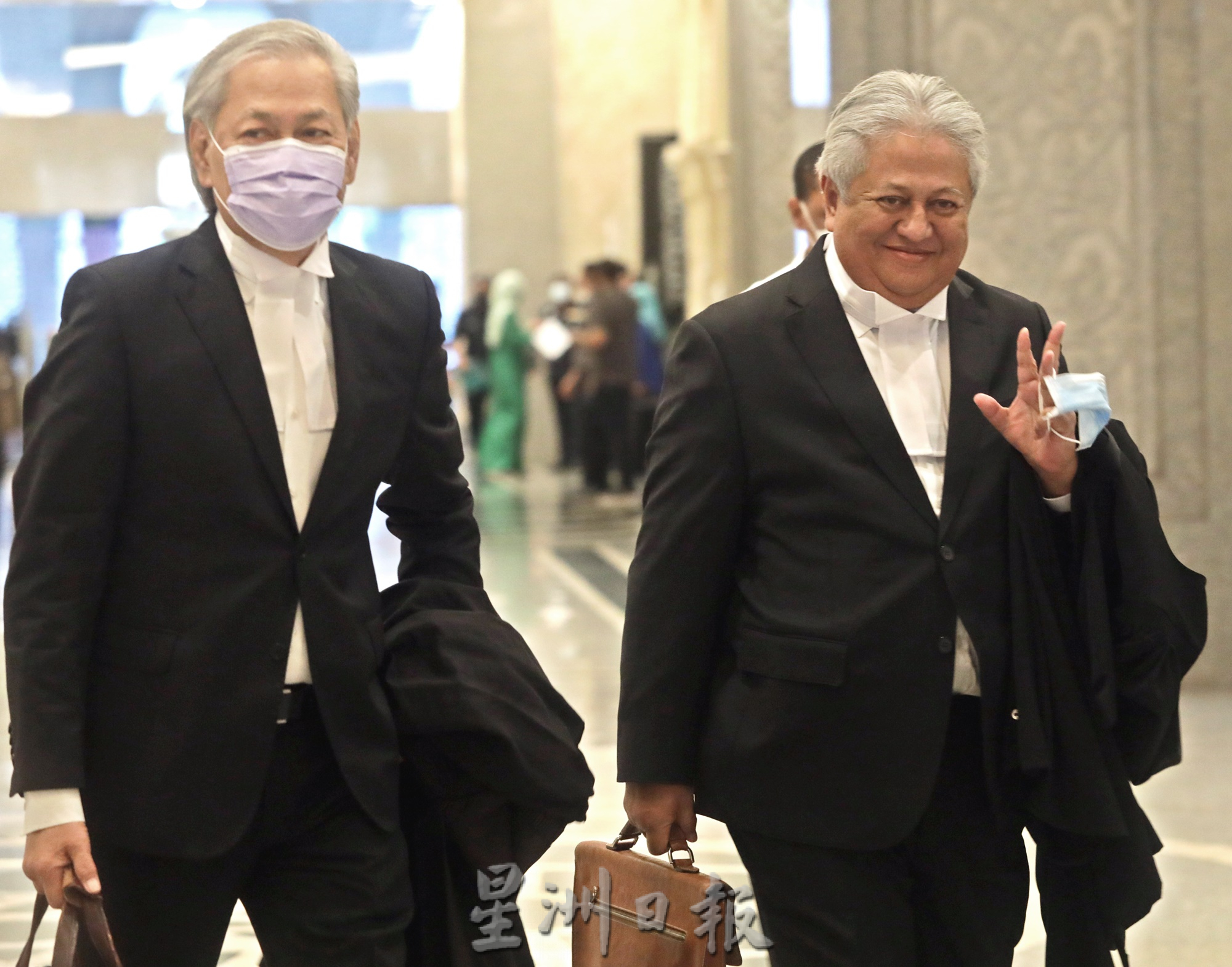 SRC最终上诉案/场外