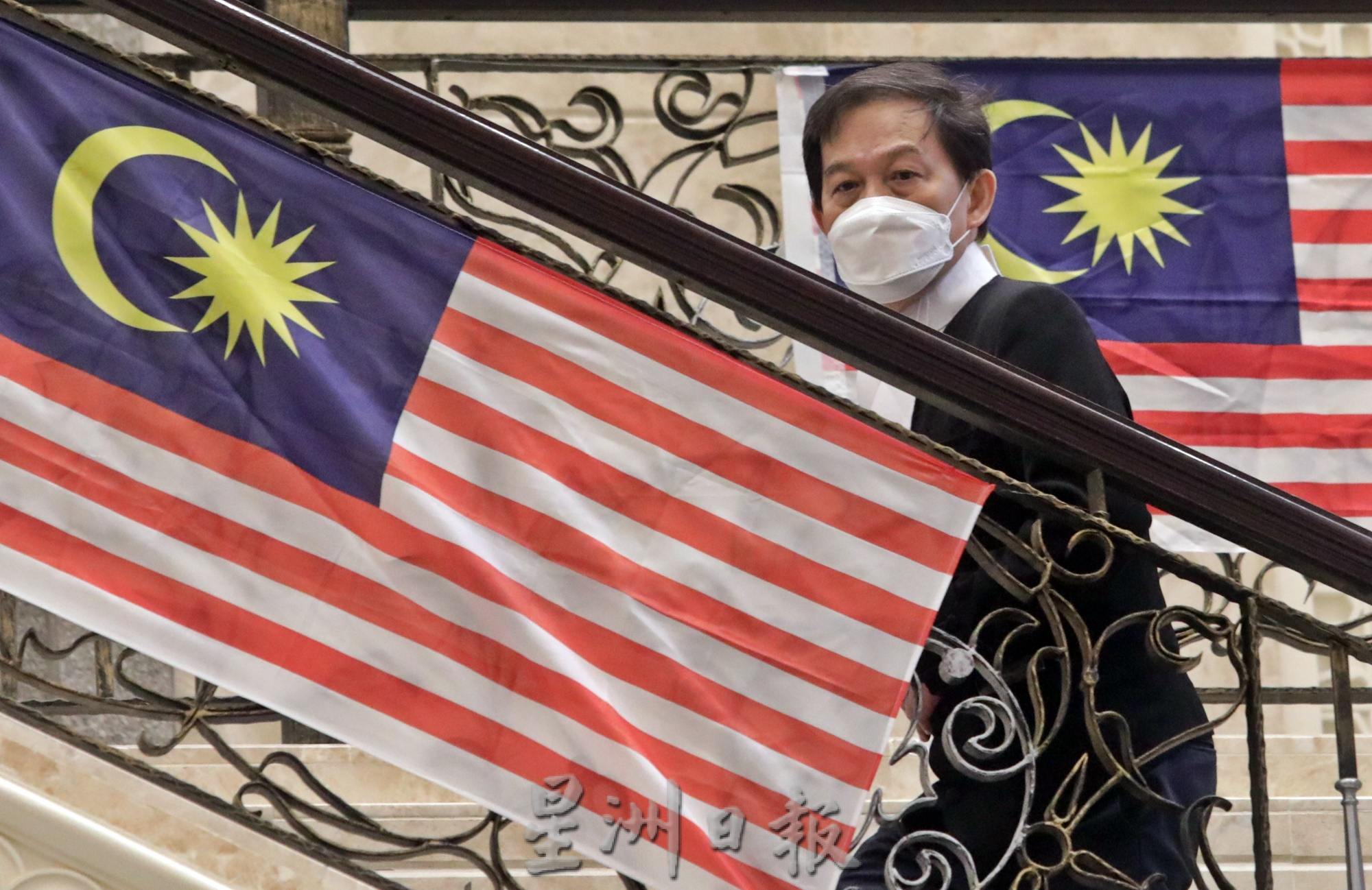 SRC最终上诉案/场外