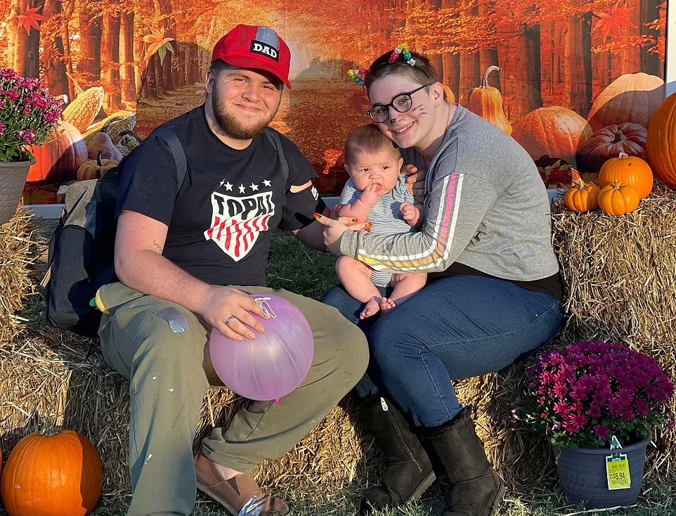 19岁父亲不想被打扰 故意将1岁儿留车里热死