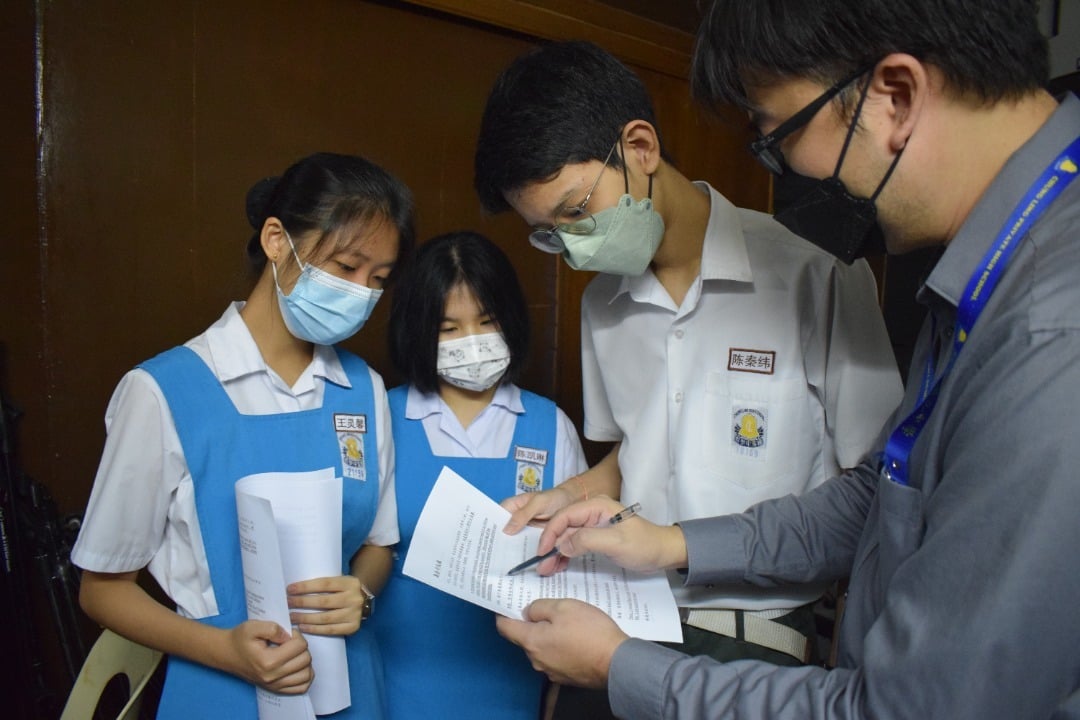 “吴德芳杰出华文教师奖”得主林振耀（私立中学组）