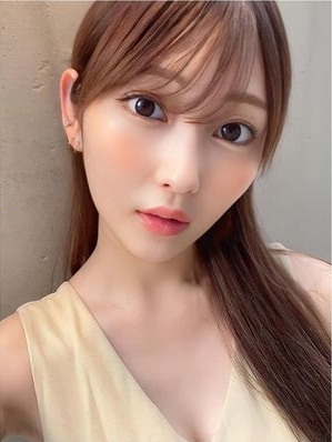 23岁女偶像无预警宣布“下海陪酒” 憧憬这职业：愿从零开始