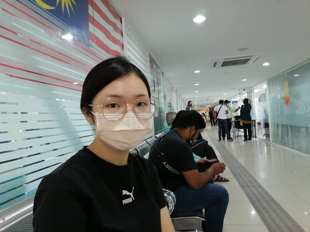 关丹民众:染疫风险未解除 戴好口罩不松懈