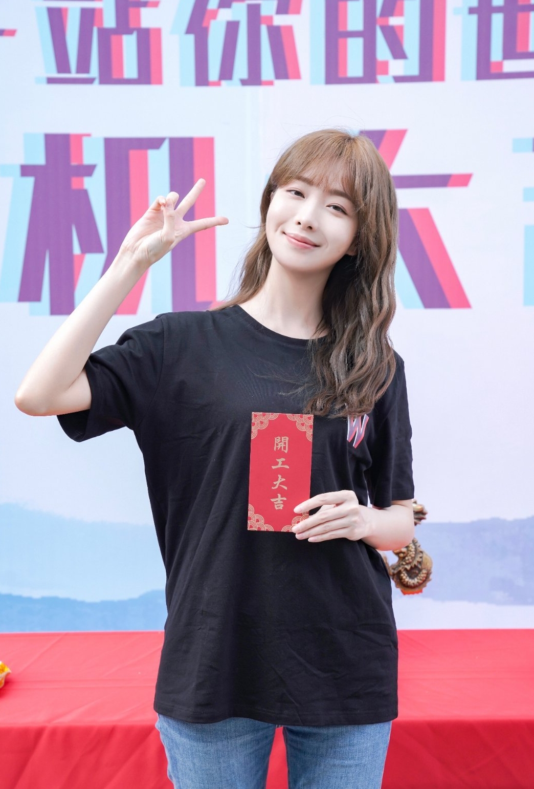 ​韩剧《W-两个世界》翻拍版  高颜值男女主角曝光