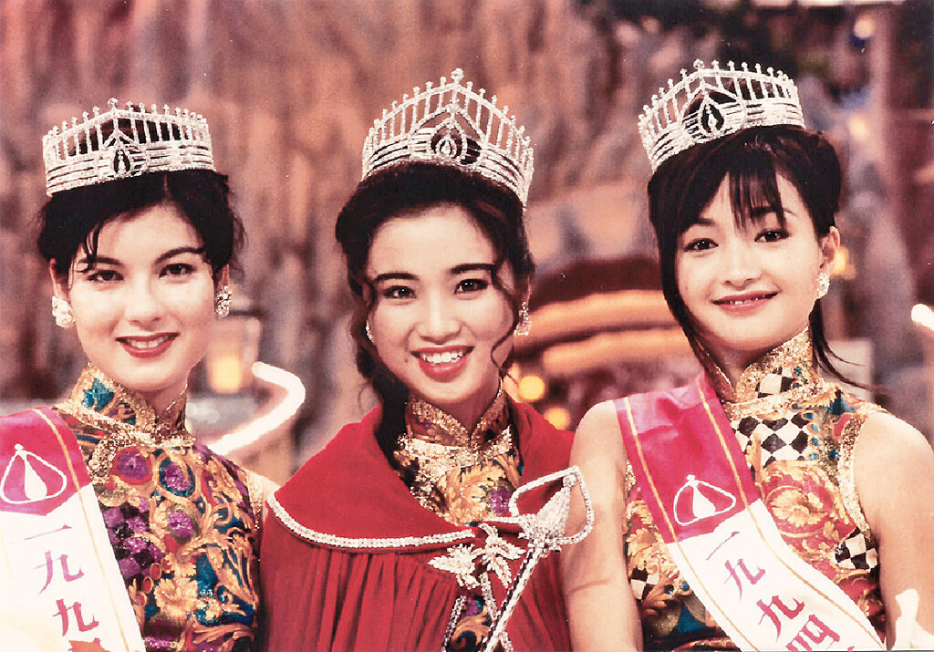 “最美郭襄”李绮虹满脸雀斑素颜照曝光 网力挺:优雅地老去很美