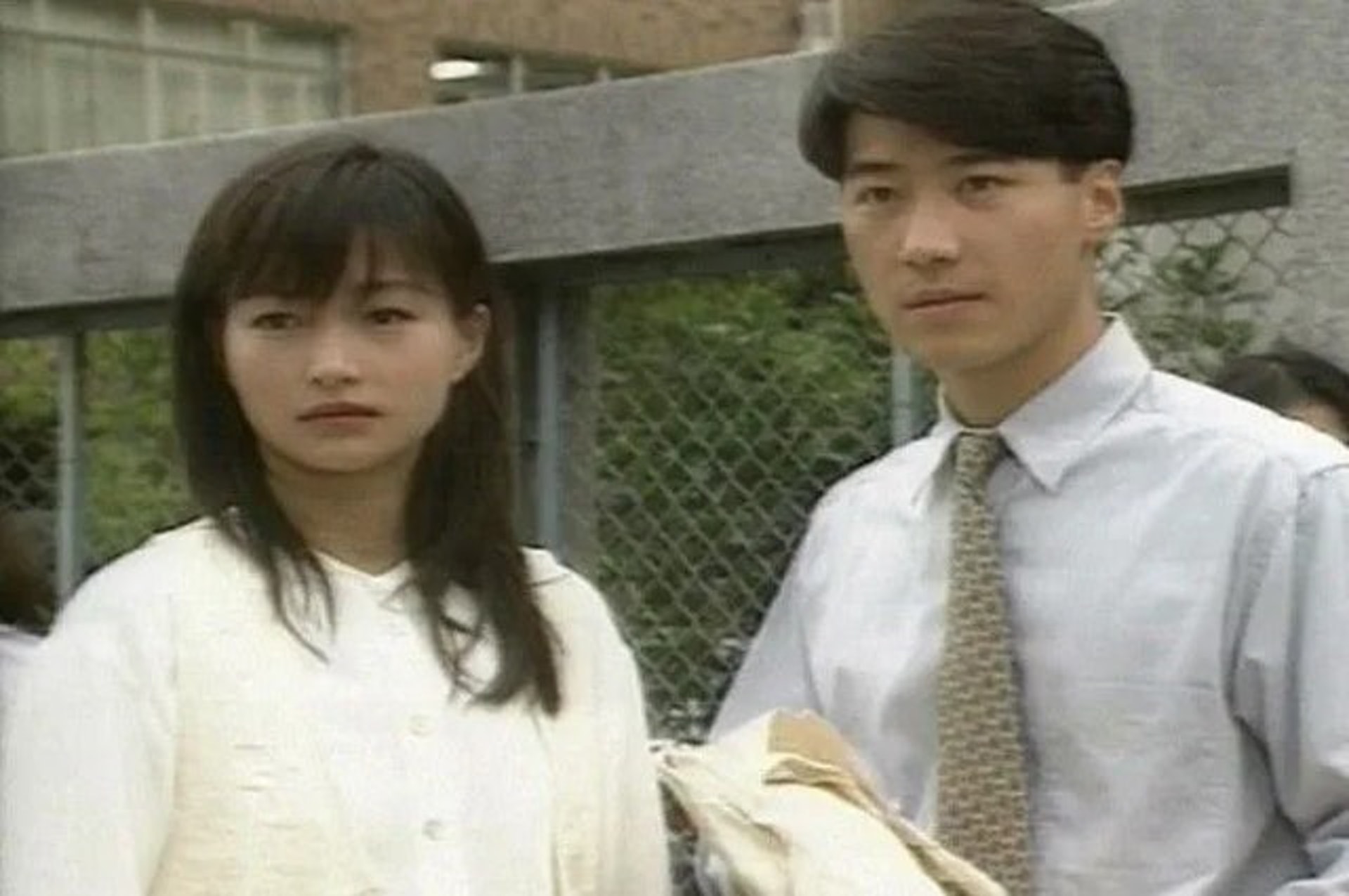 “最美郭襄”李绮虹满脸雀斑素颜照曝光 网力挺:优雅地老去很美