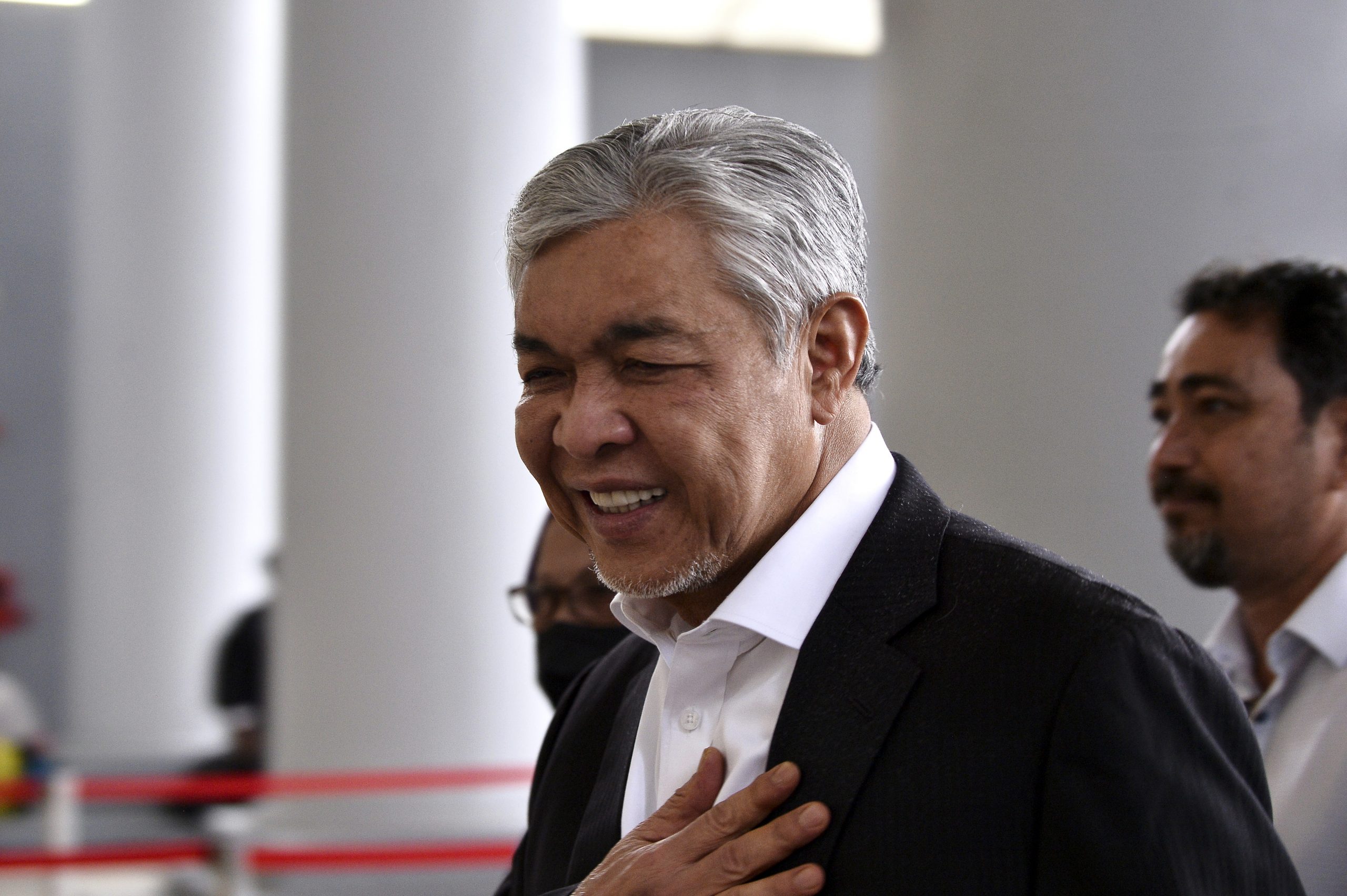 “特定组织和人士捐款给扎希”·秘书:他是慷慨慈善家