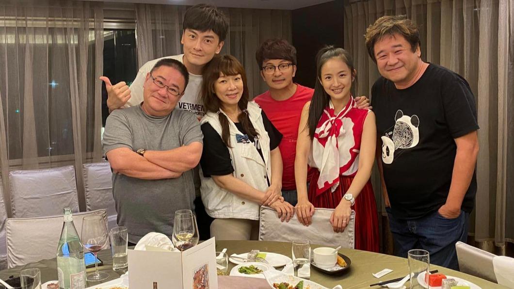 《恶作剧之吻》17周年! 全家合体铁粉掀回忆杀