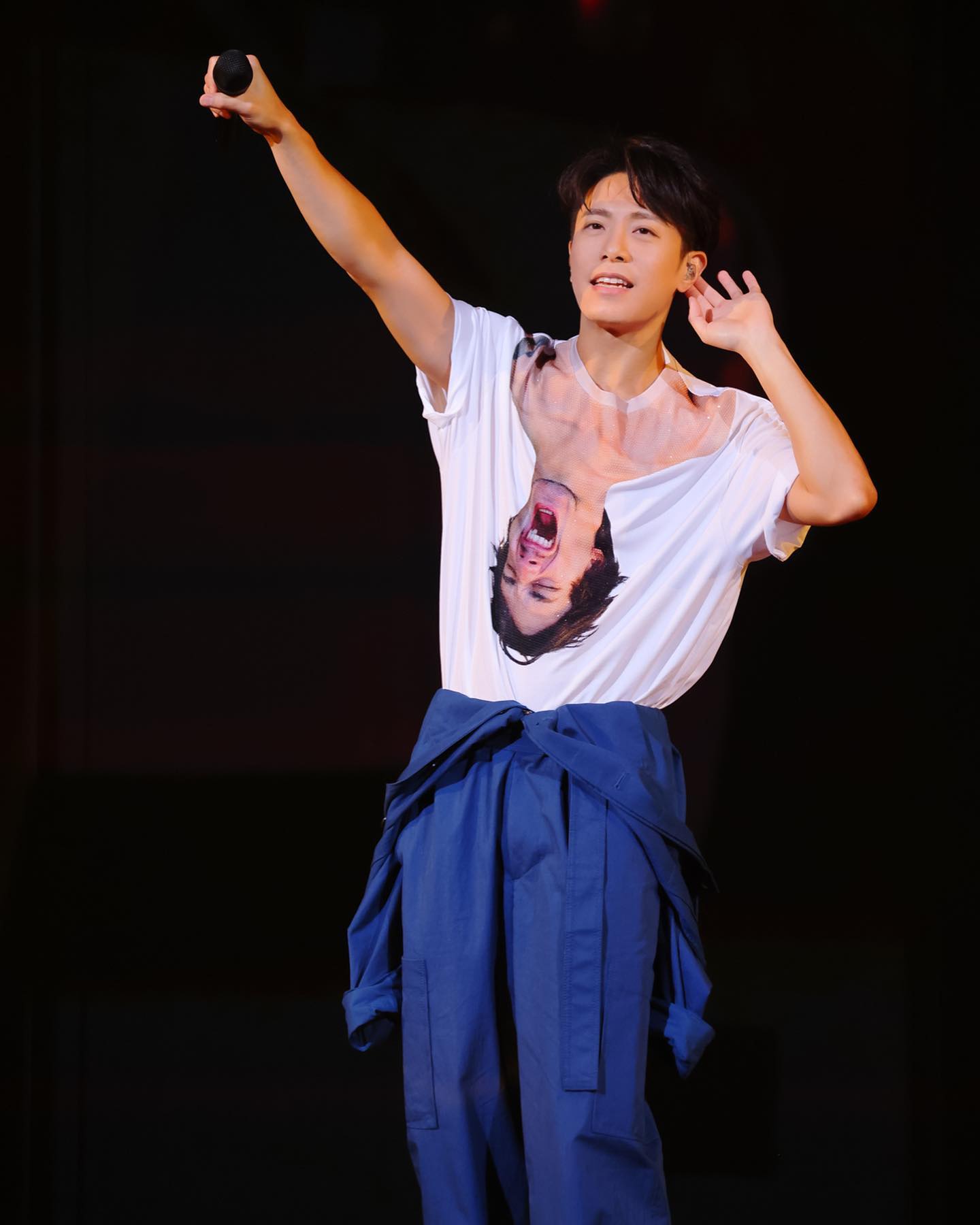 不想偷偷摸摸  韦礼安官宣“我结婚了”