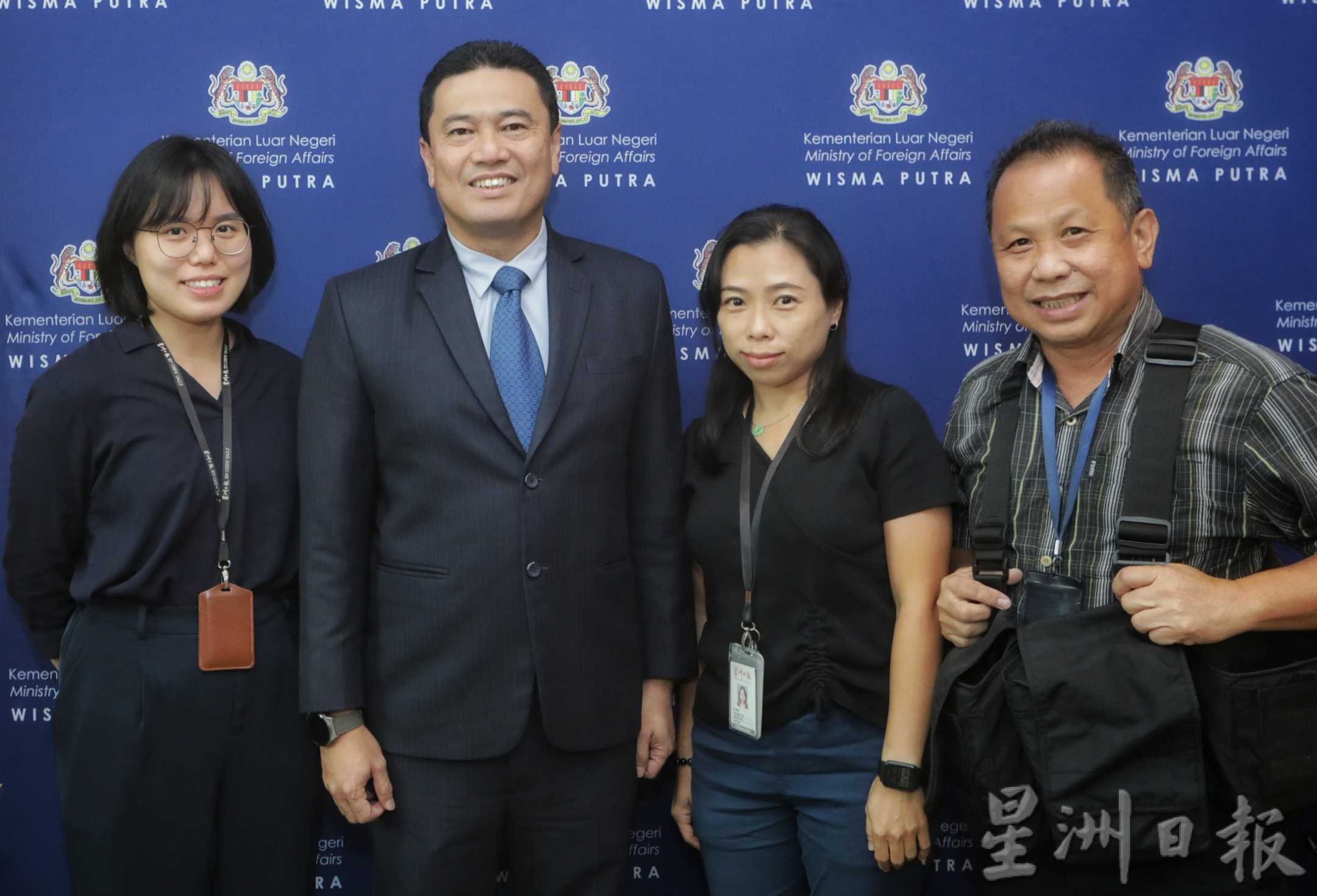 专访我国驻柬埔寨大使