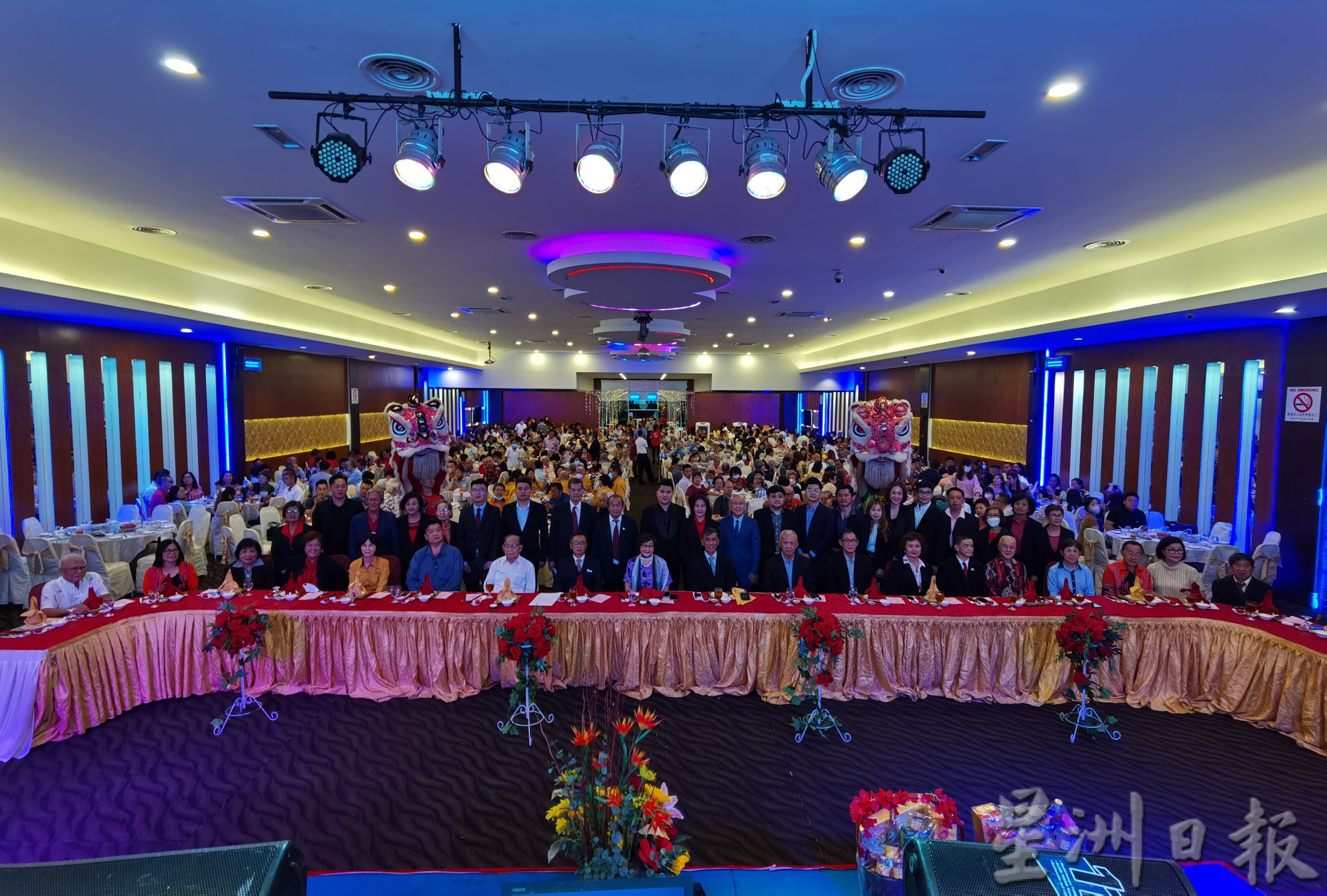 东封底:马来西亚海南会馆联合会总会长拿督林秋雅呼吁我囯政府,更加积极使用外交途径,包括由首相、外交部长等,与其他有关国家交涉,施压有关国家政府打击诈骗集团。