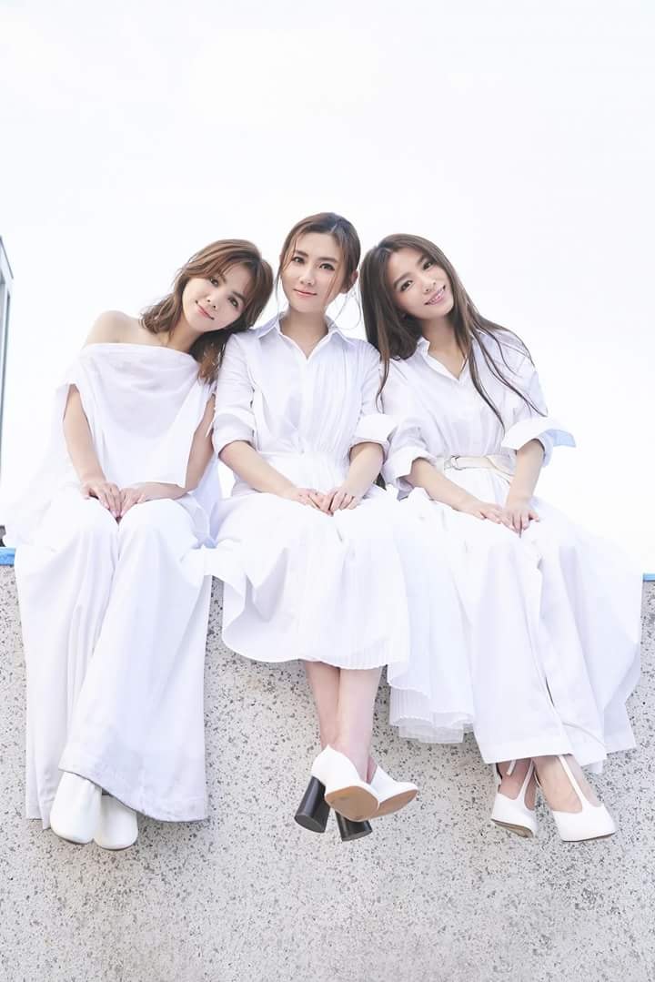 中国艺名去洋化  S.H.E被亏改叫“欸死欸曲衣”