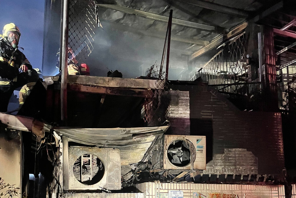 中秋烤肉酿火灾 公嫲孙被烧死