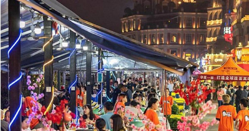 为疫后开放做准备？　上海新版市容条例不再全面禁止路边摊、发传单