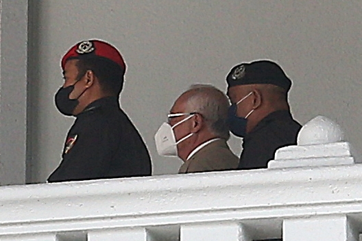 供夜报//1MDB案审讯