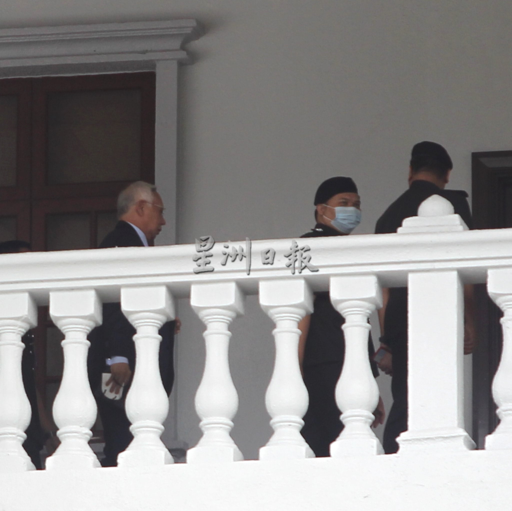 供夜报//1MDB案审讯