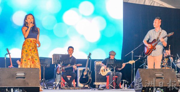 供FB／“万茂向阳祭”音乐会全场嗨翻天