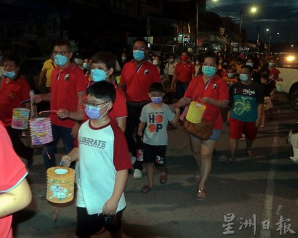 供fb：若新村转永久地契申请被拒，谢琪清建议森政府象征式收费延长新村租赁地契99年