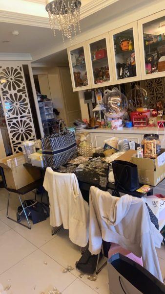 依依地震拉纳豆躲桌底 3秒后吊灯砸下超惊悚