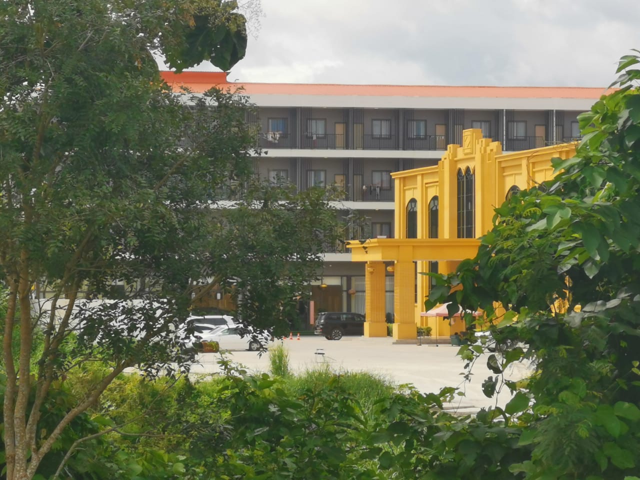 全:公正党彭州关丹德伦敦区州议员沈春祥涉险,独家拍摄疑是缅甸KK园区大本营,再度提醒青年市民,切勿坠入国外打工骗局。