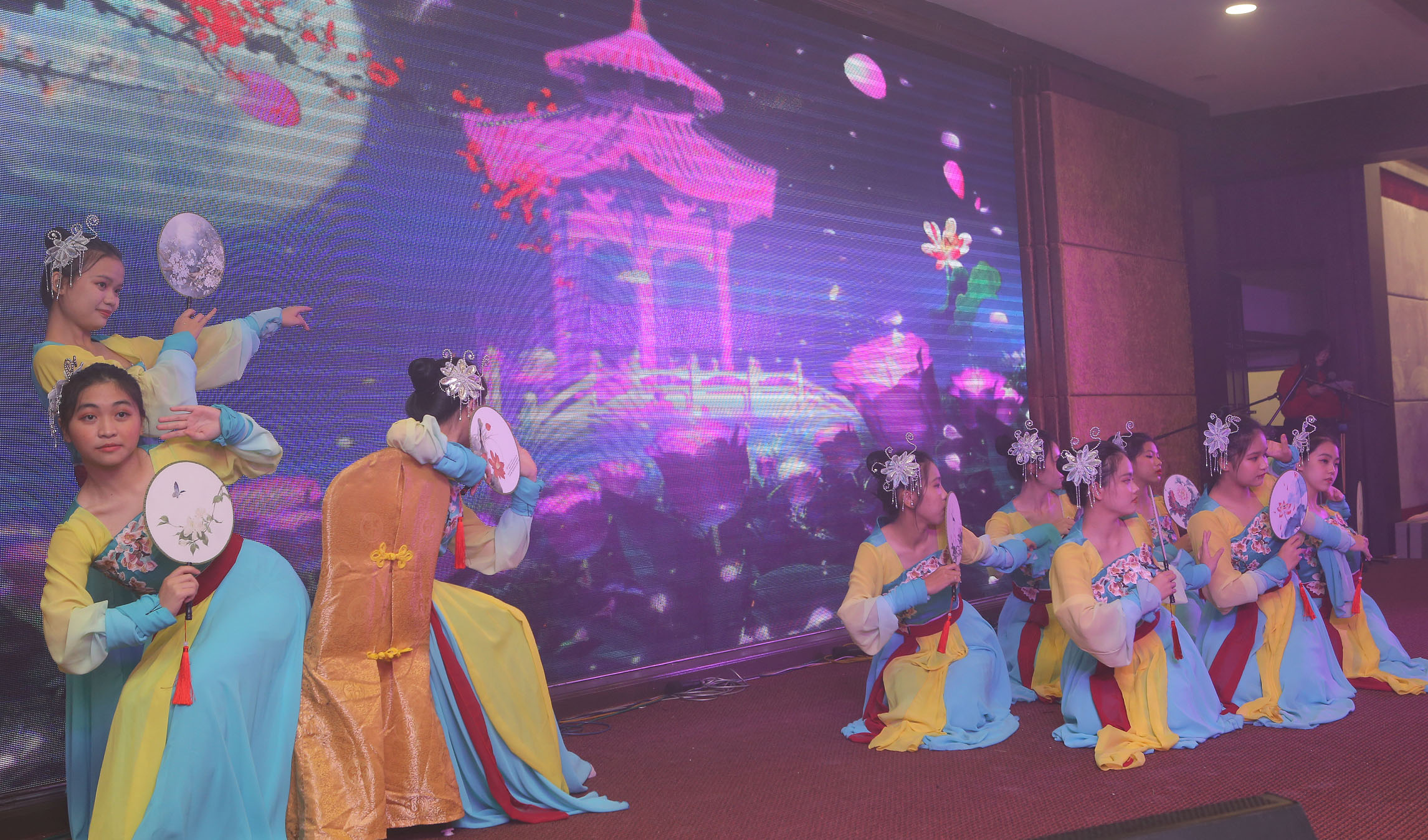 凝聚与延续不朽的南大情谊 海内外逾600校友齐聚一堂