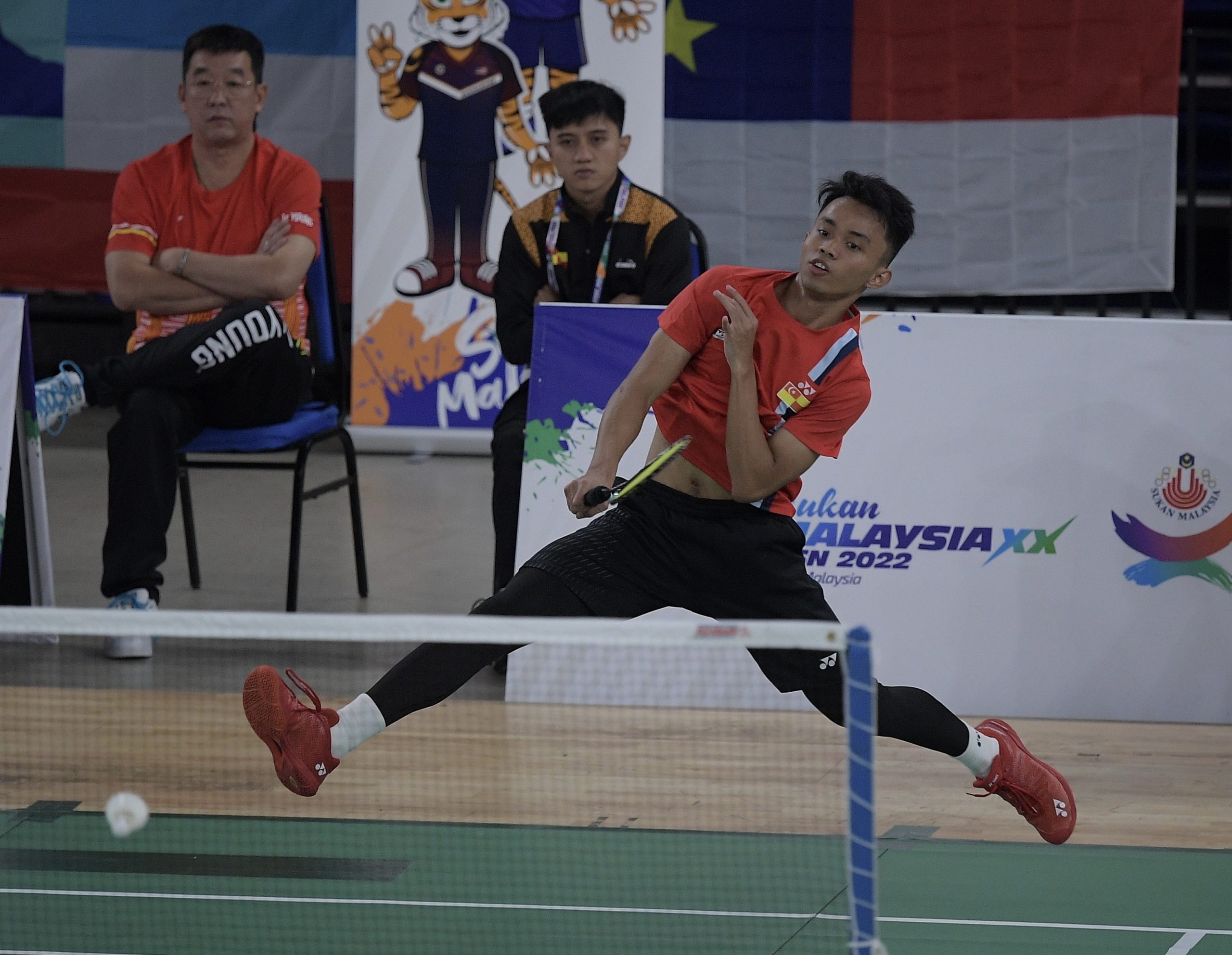 同样22岁但有差距 艾迪尔决心追上智勇