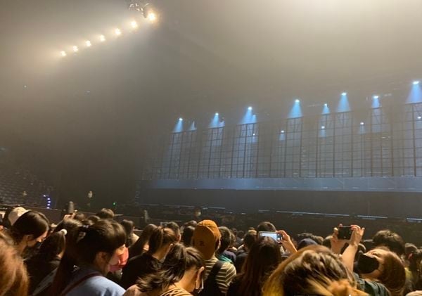 后台换装遇强震 田馥甄:要我裸体跑吗?