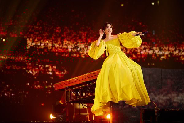 后台换装遇强震 田馥甄:要我裸体跑吗?