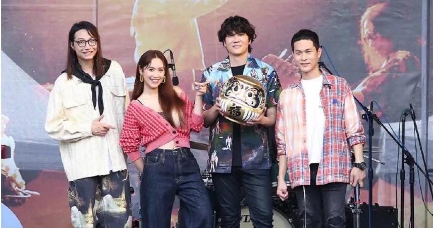 吴姗儒中空晒孕肚　盼“小孩别像吴宗宪！”