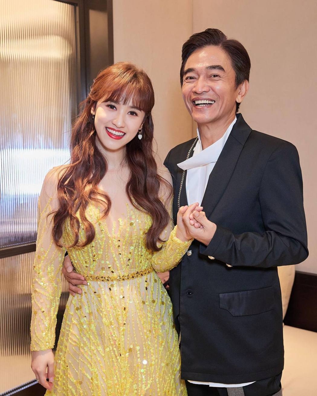 吴姗儒中空晒孕肚　盼“小孩别像吴宗宪！”