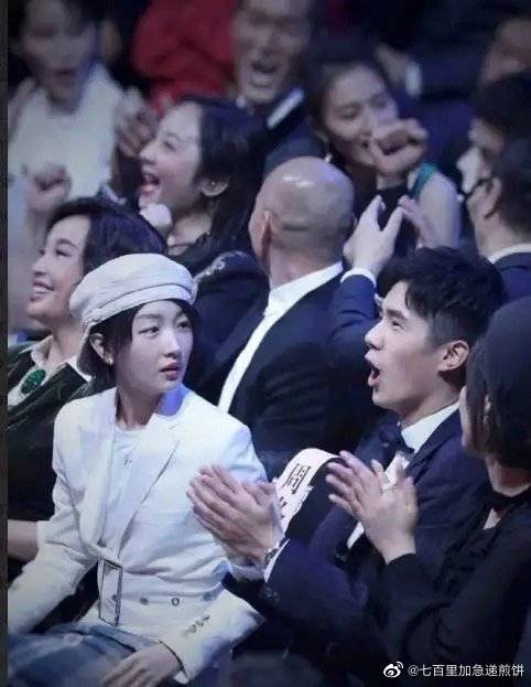 周冬雨刘昊然热恋同居？ 直接刷卡进家被拍 