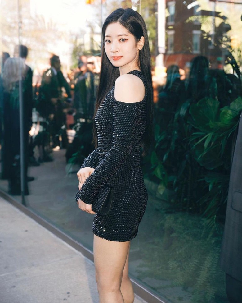 多贤@TWICE直播跳过Lisa@BP歌曲  双方粉丝爆骂战