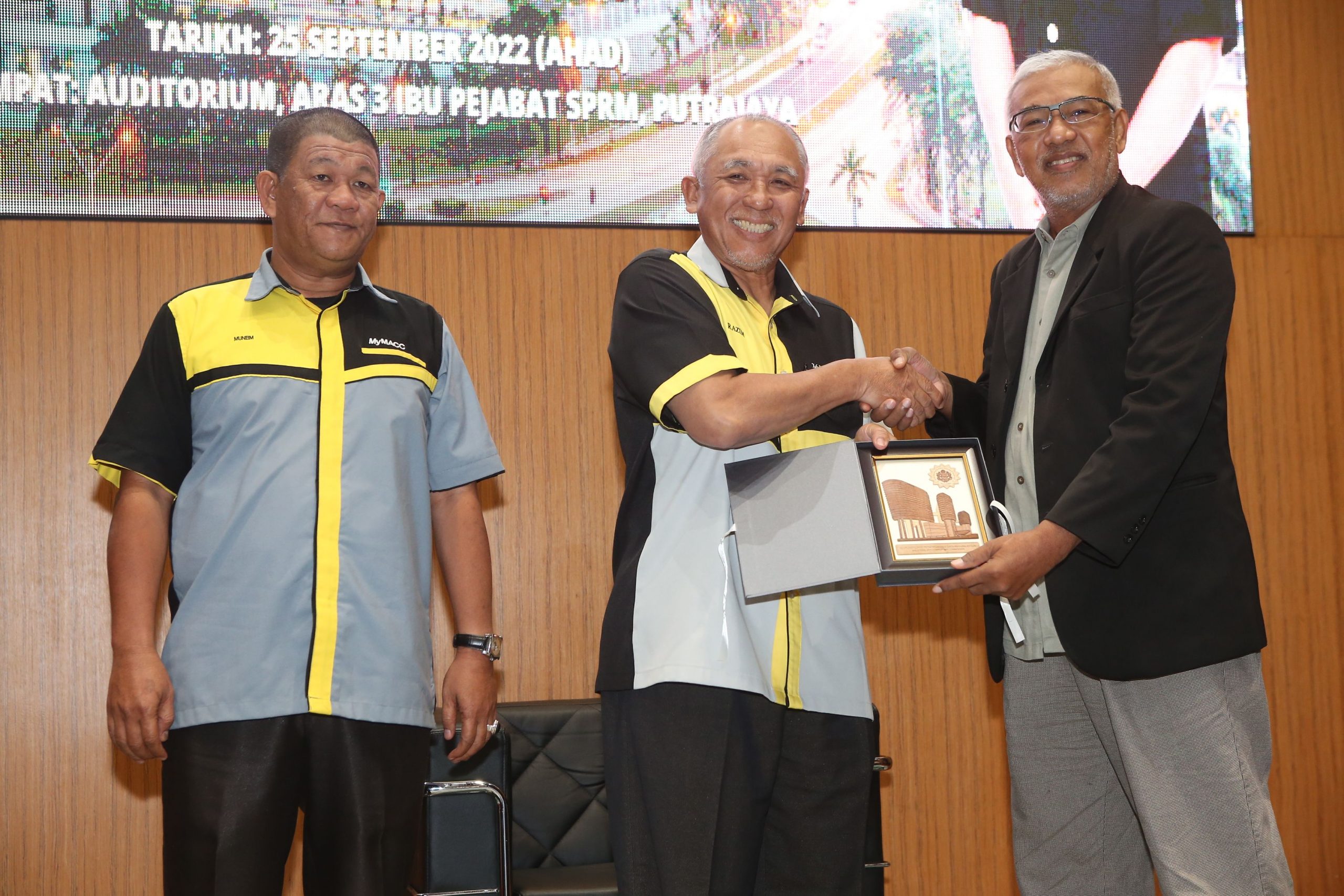 大约800个体育协会因不活跃而被吊销注册