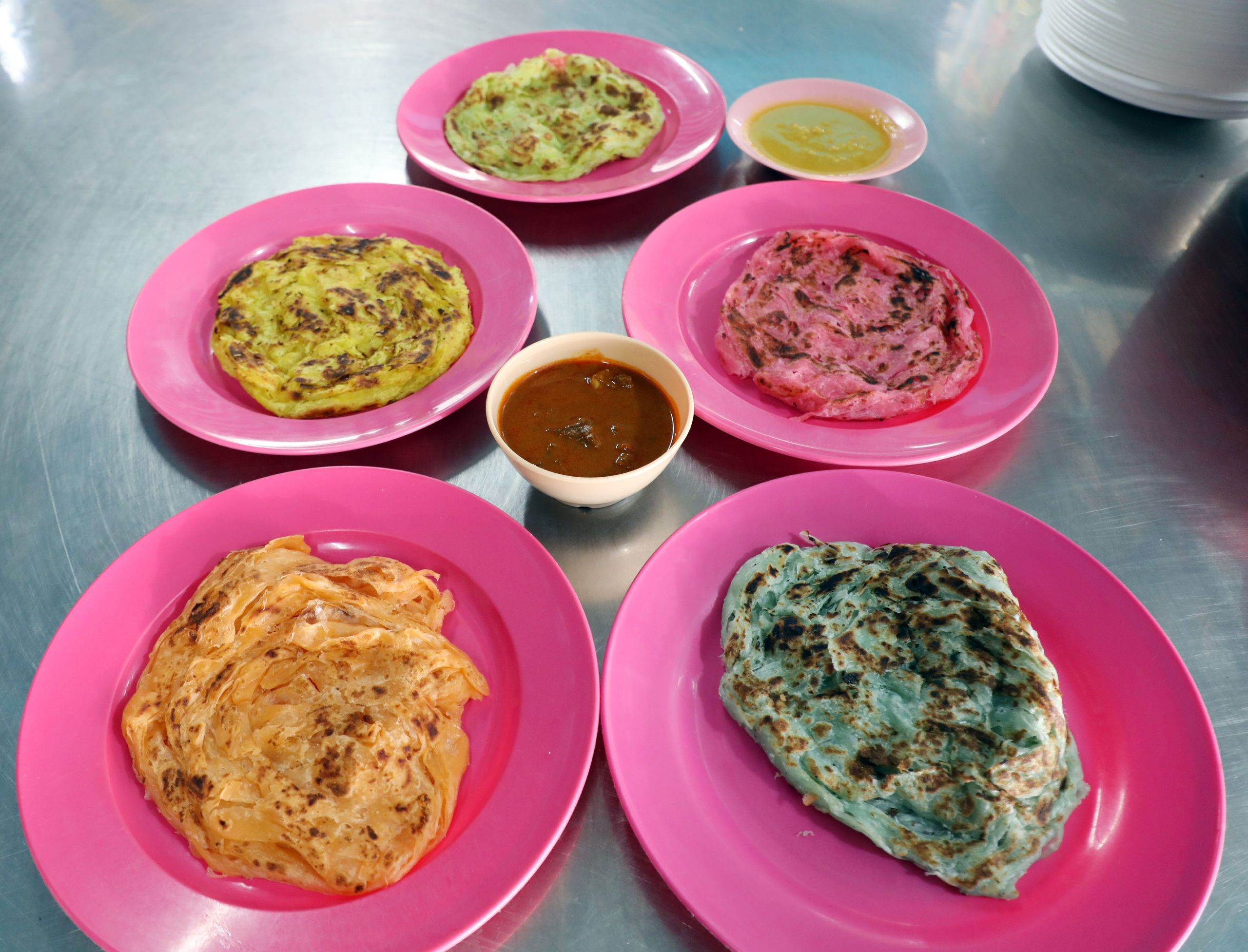 大都会封面/“彩虹煎饼”吸客，间接带动经济、旅游