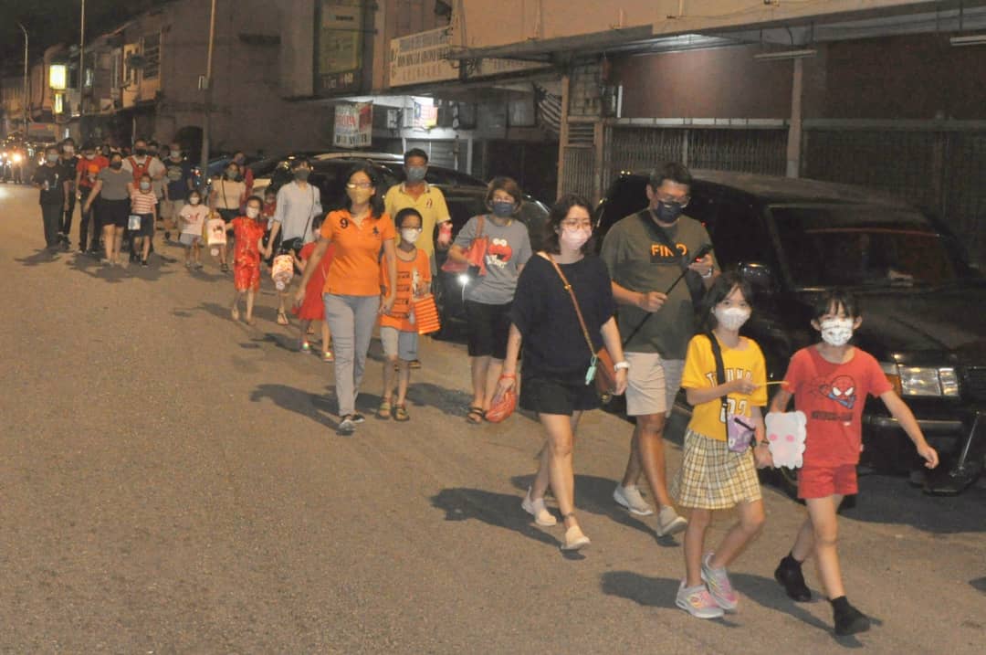 +大都会/巴生中华女校中秋园游会吸引逾2500人参与！