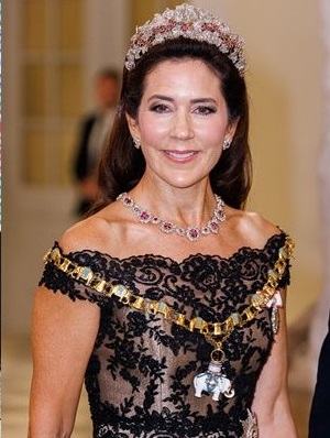 女王葬礼多送一张邀请函 英摆乌龙丹麦尴尬