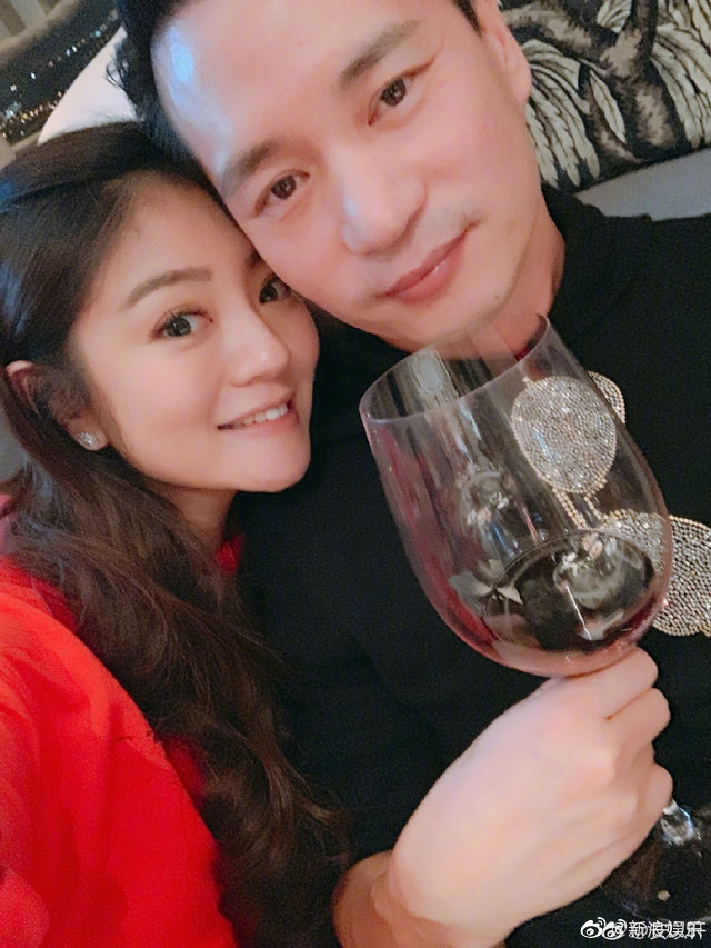 安以轩老公陈荣炼涉83项罪将于12月开审