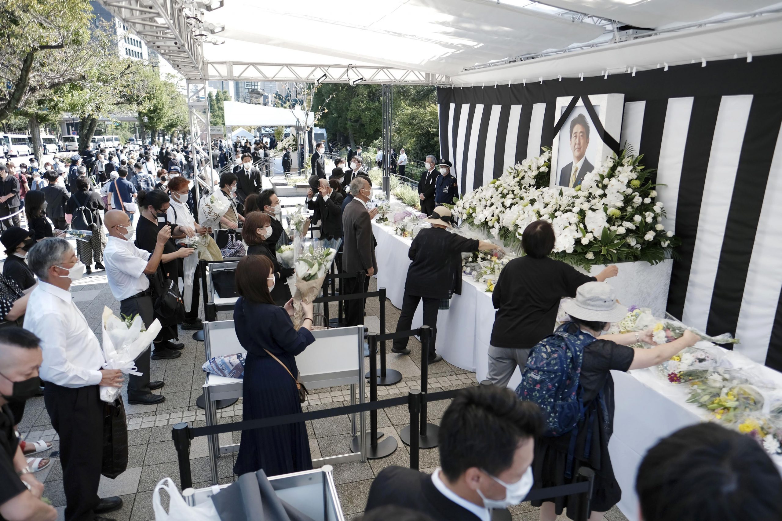 安倍国葬今举行　献花网站破21万人“一直以来谢谢你”