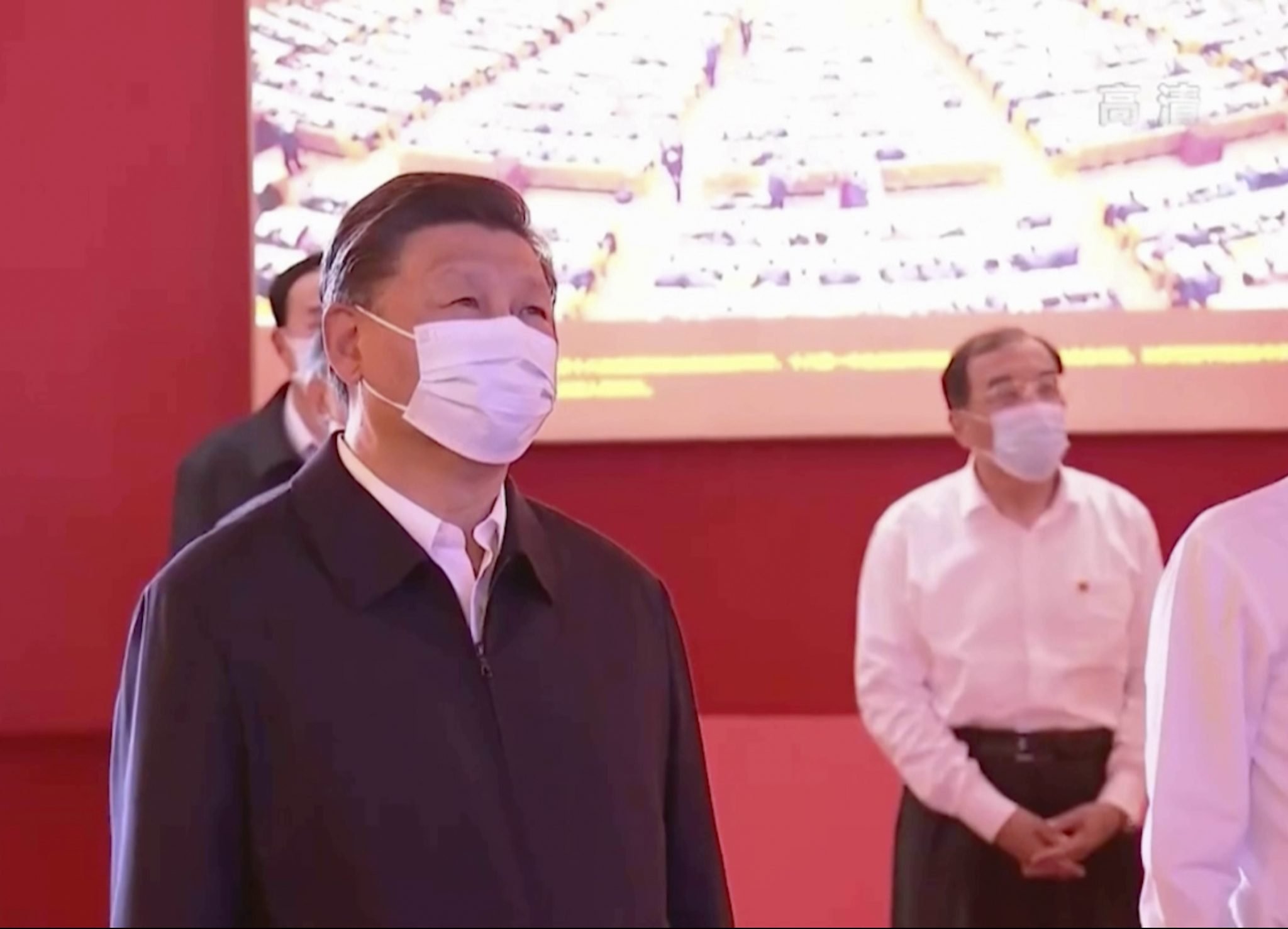 官媒长文称呼“人民领袖”  习未露面传言 不攻自破