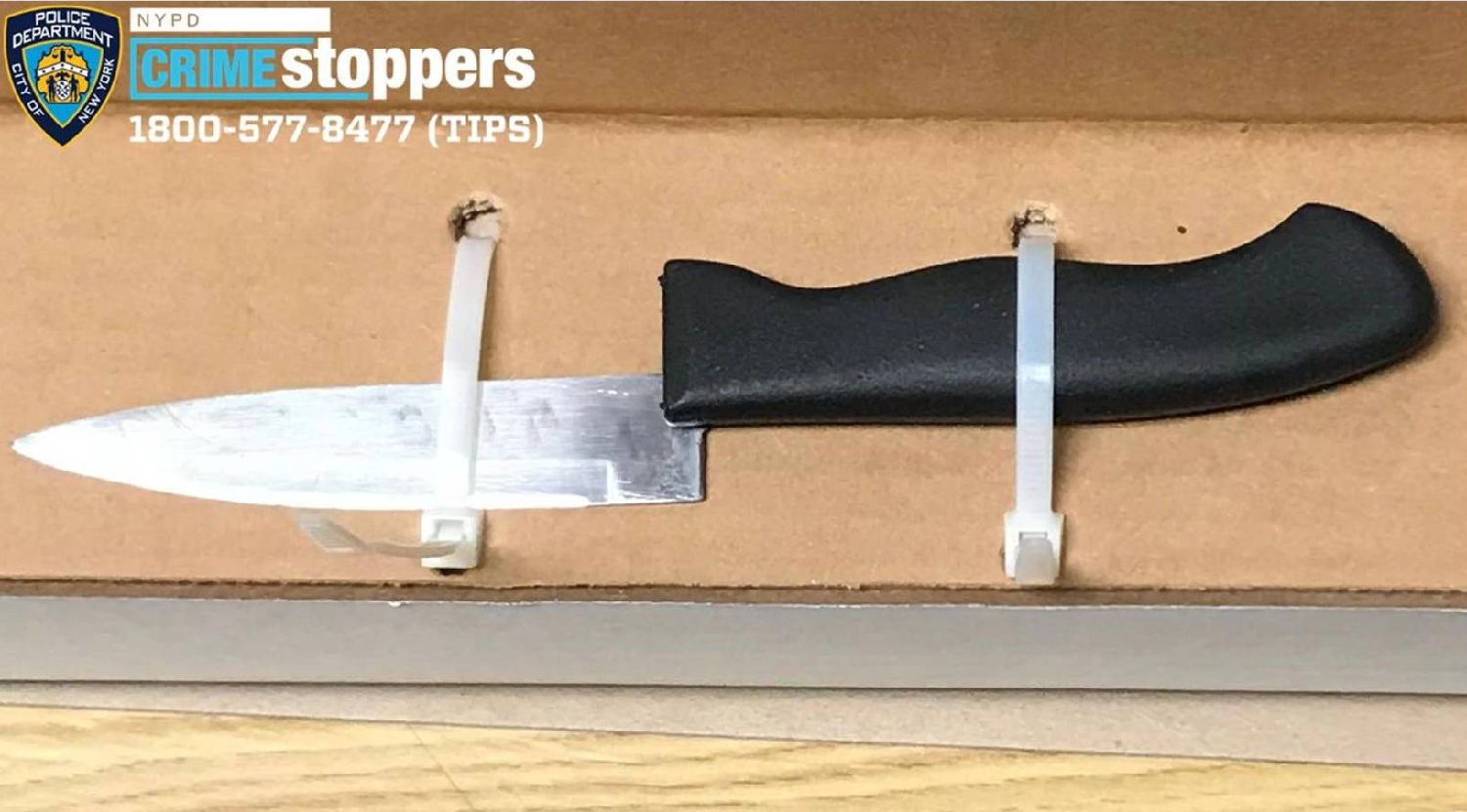 尖刀刺到胸前突折断 少年险成刀下亡魂