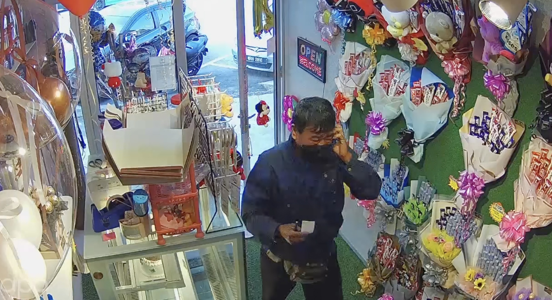 峇冬加里店员坠陷阱 “老板叫我收钱”骗400