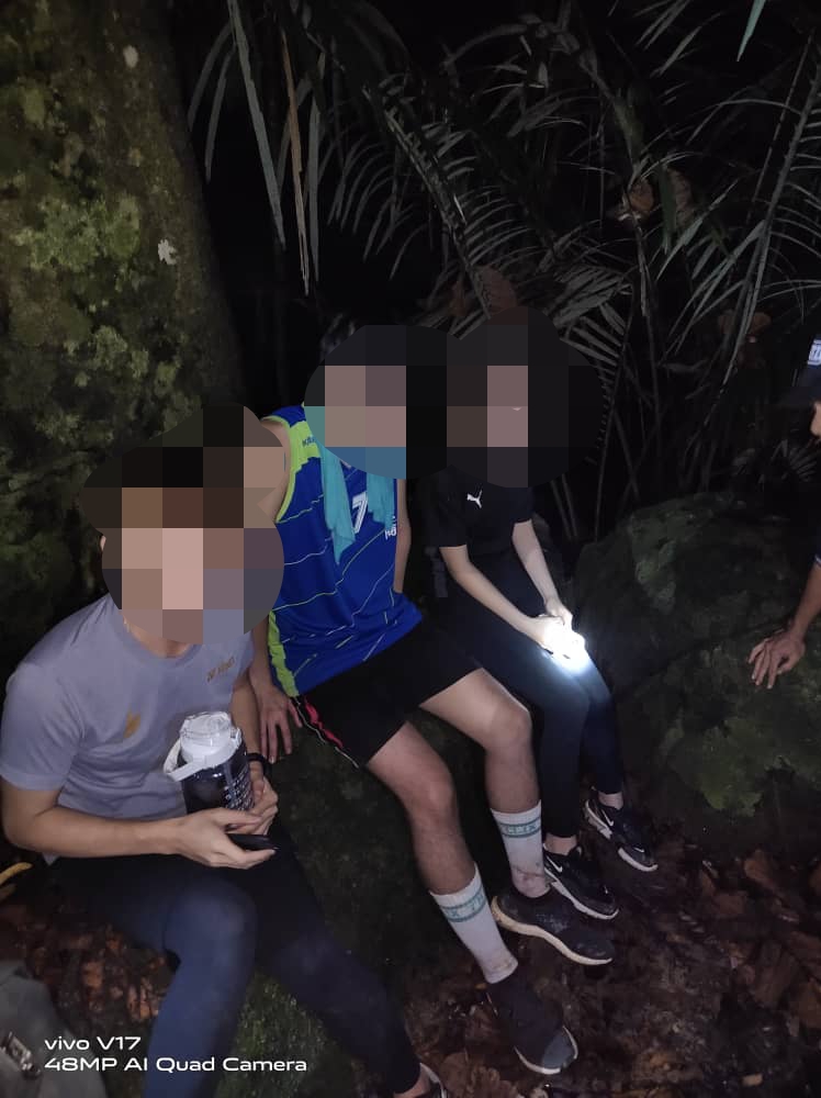 搜救队依据手机应用程式定位搜索,哥打丁宜班底山传失踪2男1女已寻获