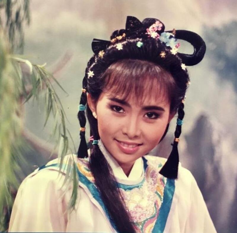 **已签发**柔:狮城二三事:曾在电视台当“红娘”,狮城前当红节目主持人黄毓玲离巢当婚姻辅导