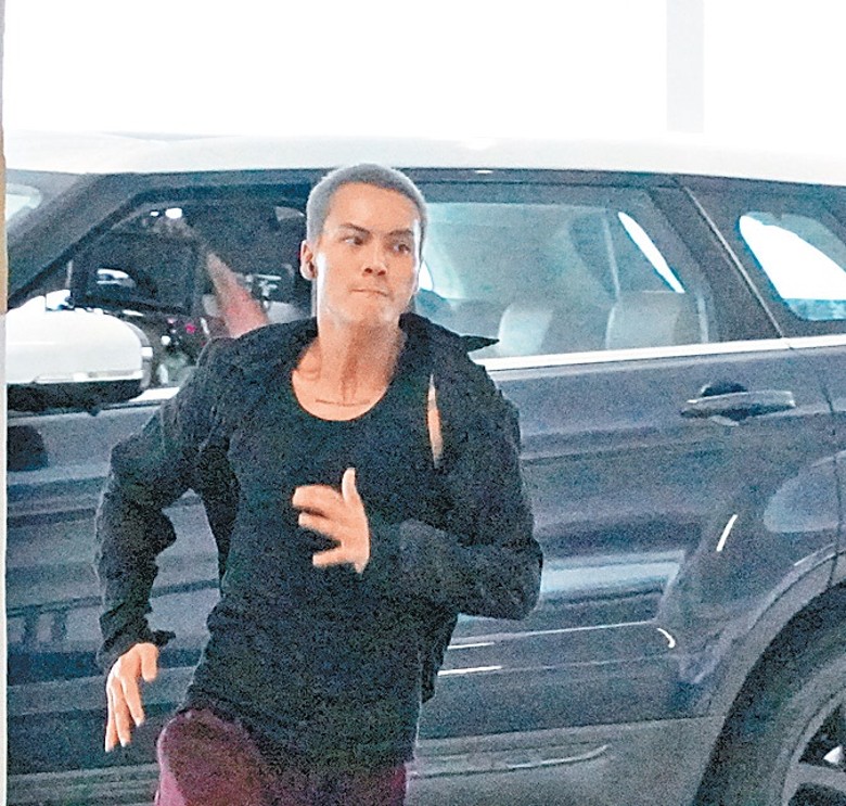 张家辉跳桥失误崴脚 《爆裂点》下月来马拍