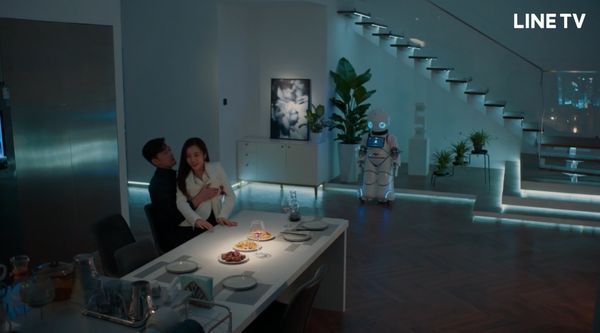 张翰床戏“脚卡女主角双腿”遭骂离谱 网怒求下架停播