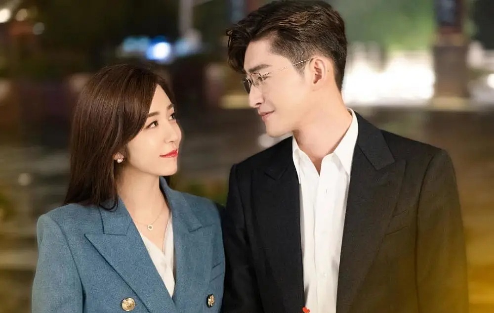 张翰手抓王晓晨胸坐大腿 网轰:性骚惯犯!