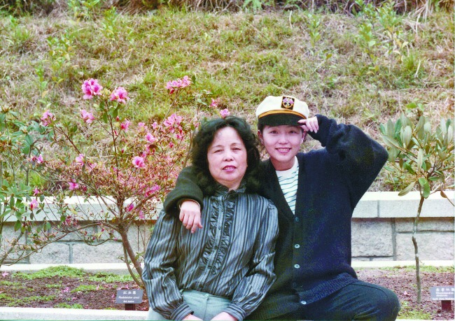 拍《封神榜》遇母中风 苑琼丹陷忠孝两难叹身不由己